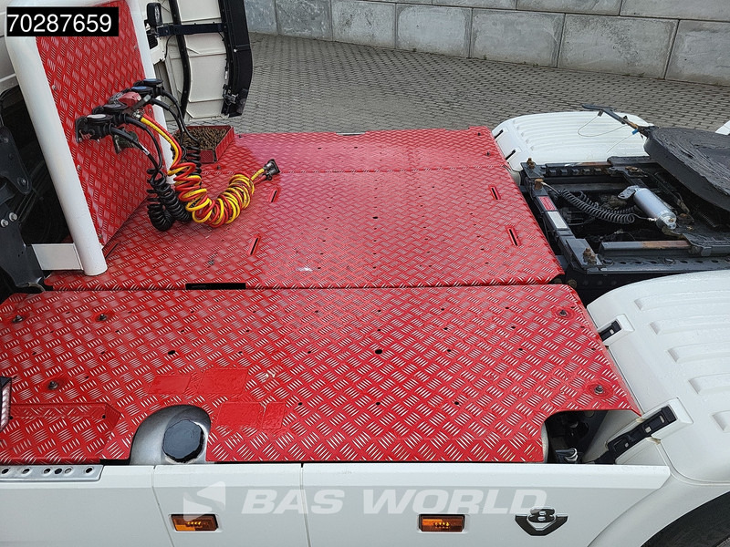 Tractor truck Scania R590 R 6X4 Full-Air Retarder Standklima Leather LED: picture 8
