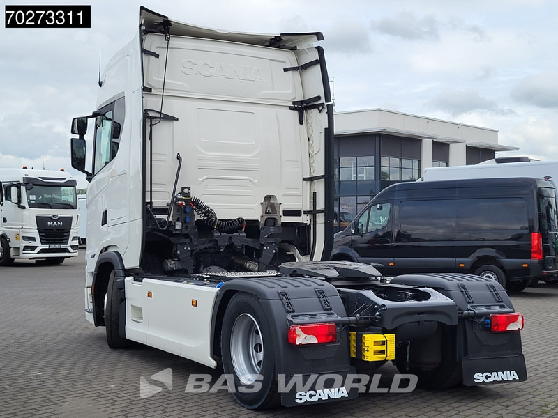 Scania S460 4X2 NEW! Retarder 2x Tanks ACC Navi Standklima - Tractor truck: picture 2 Scania S460 4X2 NEW! Retarder 2x Tanks ACC Navi Standklima - Tractor truck: picture 2