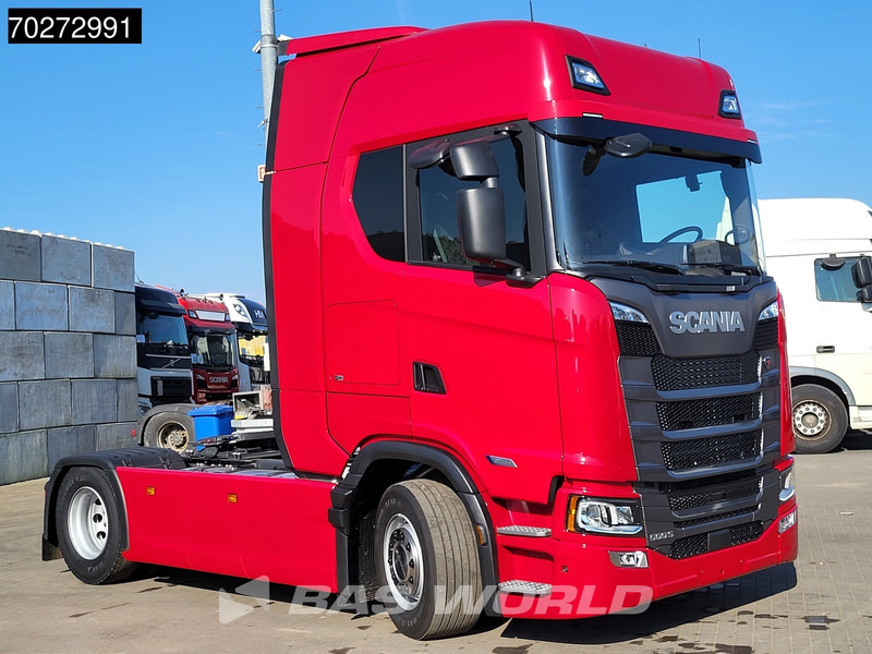Scania S500 4X2 NEW! Retarder 2xTanks LED ACC Standklima Euro 6 - Tractor truck: picture 3 Scania S500 4X2 NEW! Retarder 2xTanks LED ACC Standklima Euro 6 - Tractor truck: picture 3