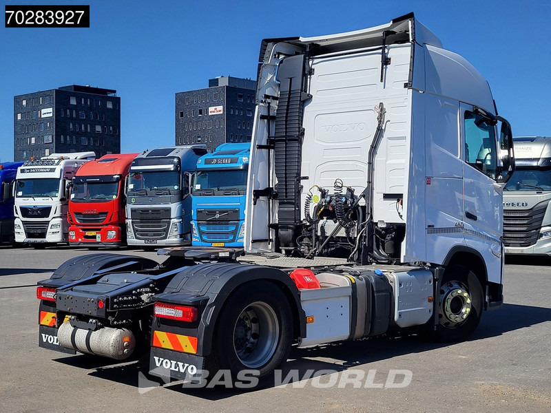 Volvo FH 460 4X2 LNG VEB+ I-ParkCool LED ACC - Tractor truck: picture 5 Volvo FH 460 4X2 LNG VEB+ I-ParkCool LED ACC - Tractor truck: picture 5