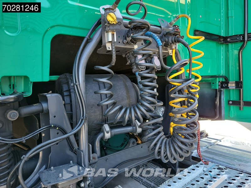 Tractor truck Volvo FH 460 4X2: picture 6