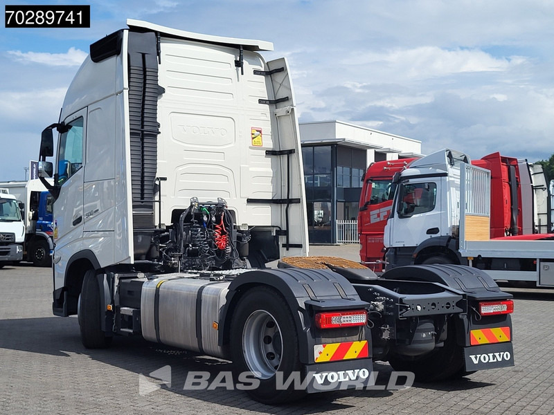 Volvo FH 500 4X2 XL VEB+ 2xTanks Navi LED ACC Euro 6 - Tractor truck: picture 2 Volvo FH 500 4X2 XL VEB+ 2xTanks Navi LED ACC Euro 6 - Tractor truck: picture 2