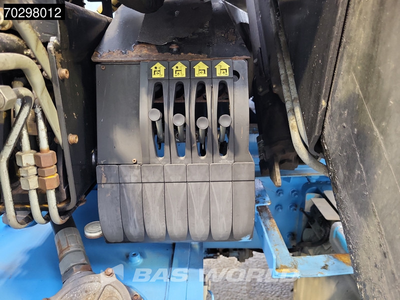 Dropside/ Flatbed truck, Crane truck Volvo FM 360 FM 6X2 Palfinger PK29002 Kran crane Manual Sleepercab Airco Euro 4: picture 19