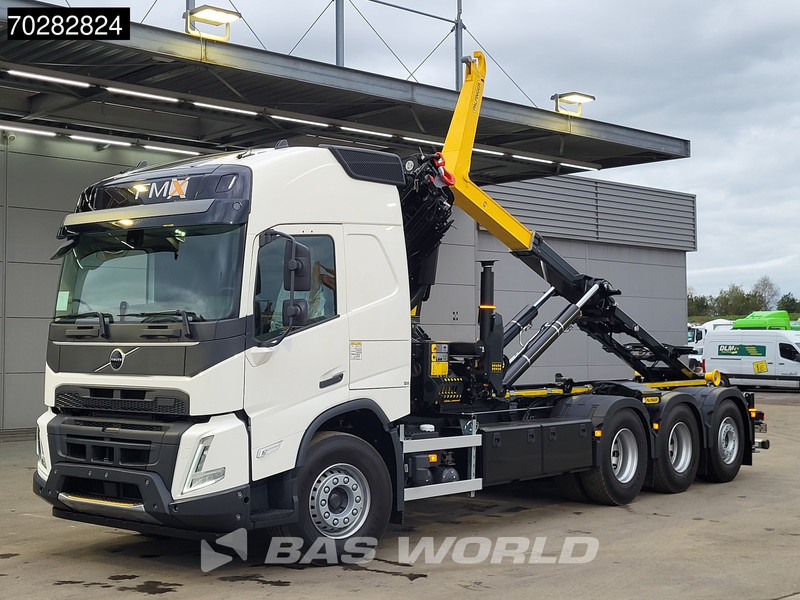 Volvo FMX 500 8X4 NEW! Palfinger PK33002 Crane + HT22TEC Hooklift Lift-Steering Axle - Hook lift truck, Crane truck: picture 5 Volvo FMX 500 8X4 NEW! Palfinger PK33002 Crane + HT22TEC Hooklift Lift-Steering Axle - Hook lift truck, Crane truck: picture 5