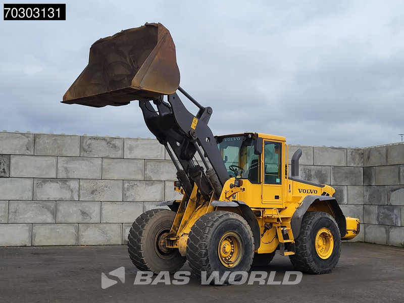 Volvo L120 E Quick Coupler - Wheel loader: picture 2 Volvo L120 E Quick Coupler - Wheel loader: picture 2