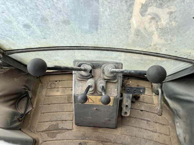 Backhoe loader Case 580SLE RANGER: picture 31