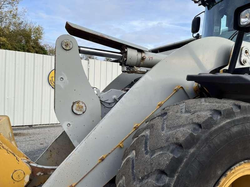 Wheel loader Caterpillar 962K: picture 12