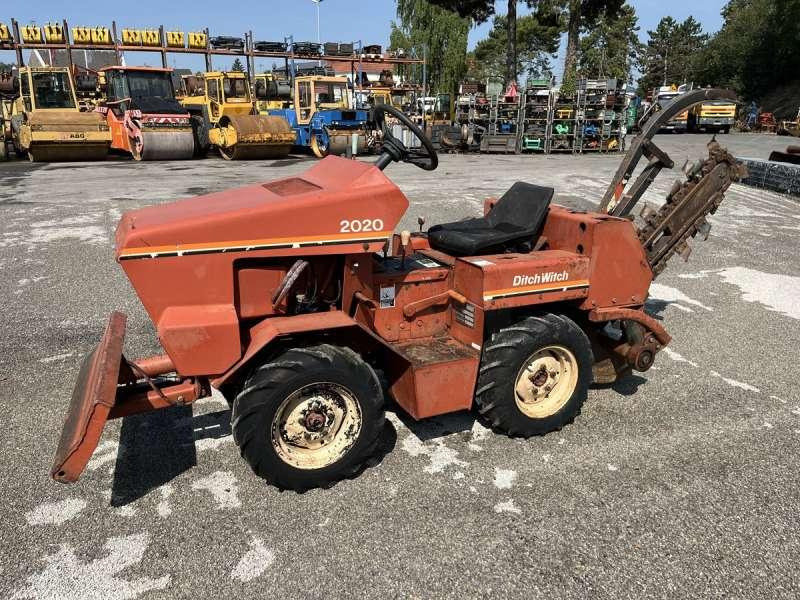 DITCH WITCH 2020K - Trencher: picture 3 DITCH WITCH 2020K - Trencher: picture 3