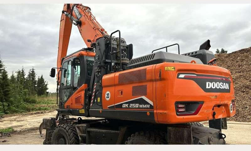 Doosan DX250WMH-7 - Wheel excavator: picture 3 Doosan DX250WMH-7 - Wheel excavator: picture 3