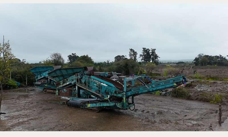 Powerscreen Warrior 1400 - Screener: picture 2 Powerscreen Warrior 1400 - Screener: picture 2