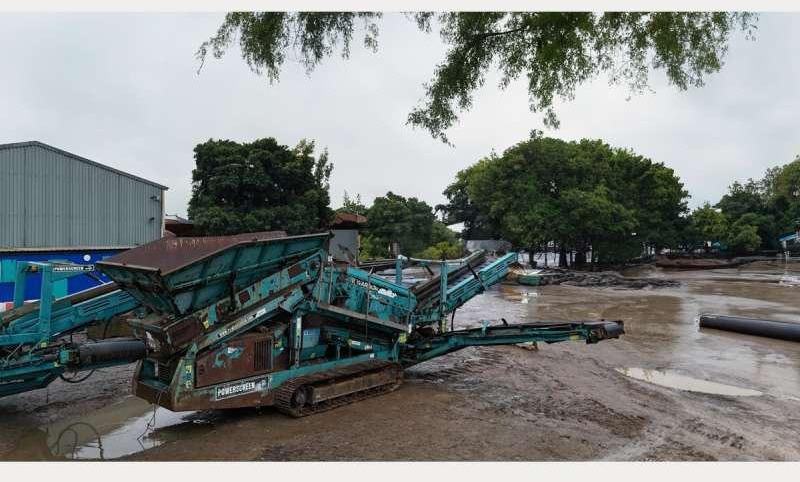 Powerscreen Warrior 1400 - Screener: picture 3 Powerscreen Warrior 1400 - Screener: picture 3