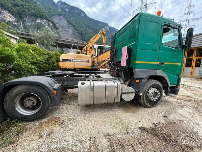 Volvo FH12-420 4X2 - Tractor truck: picture 4 Volvo FH12-420 4X2 - Tractor truck: picture 4