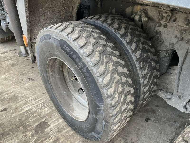 Asphalt machine Volvo 440 BOUILLE SECMAIR: picture 16