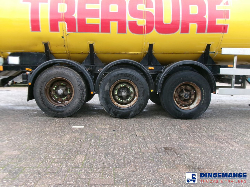 Clayton Food (beer) tank inox 30 m3 / 1 comp - Tanker semi-trailer: picture 5 Clayton Food (beer) tank inox 30 m3 / 1 comp - Tanker semi-trailer: picture 5