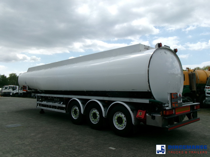 Lakeland Fuel tank alu 42.8 m3 / 6 comp + pump - Tanker semi-trailer: picture 3 Lakeland Fuel tank alu 42.8 m3 / 6 comp + pump - Tanker semi-trailer: picture 3