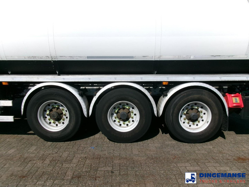 Lakeland Fuel tank alu 43 m3 / 6 comp - Tanker semi-trailer: picture 5 Lakeland Fuel tank alu 43 m3 / 6 comp - Tanker semi-trailer: picture 5