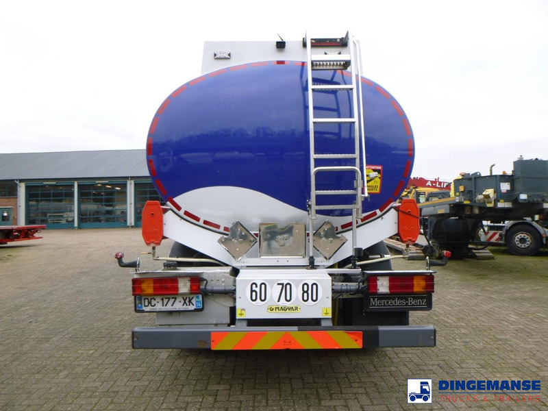 Mercedes-Benz Axor 1824 4x2 fuel tank 14.2 m3 / 4 comp - Tanker truck: picture 5 Mercedes-Benz Axor 1824 4x2 fuel tank 14.2 m3 / 4 comp - Tanker truck: picture 5