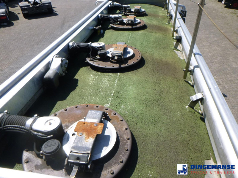 Tanker truck Renault Premium 270 dxi 4x2 fuel tank 13.7 m3 / 4 comp: picture 17 Tanker truck Renault Premium 270 dxi 4x2 fuel tank 13.7 m3 / 4 comp: picture 17