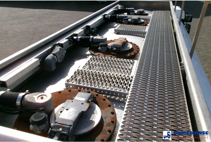 Tanker truck Renault Premium 300 4x2 fuel tank 14.2 m3 / 4 comp: picture 16