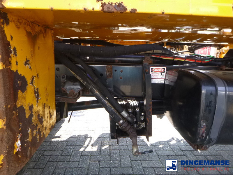 Vacuum truck Volvo FL6 4x2 RHD Whale vacuum tank 8 m3: picture 13
