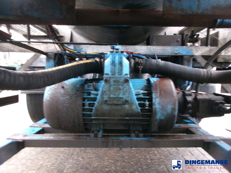 Tanker semi-trailer WHALE Vacuum tank inox 30 m3 / 1 comp + pump: picture 8