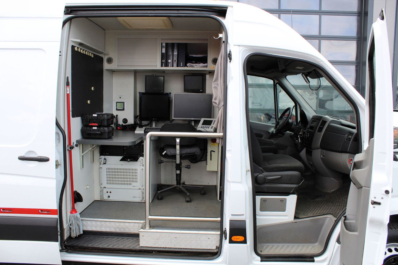 Vacuum truck Mercedes-Benz Sprinter 516 CDI IBAK Kanal-TV+1m³ HD-Spüler +3D: picture 7 Vacuum truck Mercedes-Benz Sprinter 516 CDI IBAK Kanal-TV+1m³ HD-Spüler +3D: picture 7