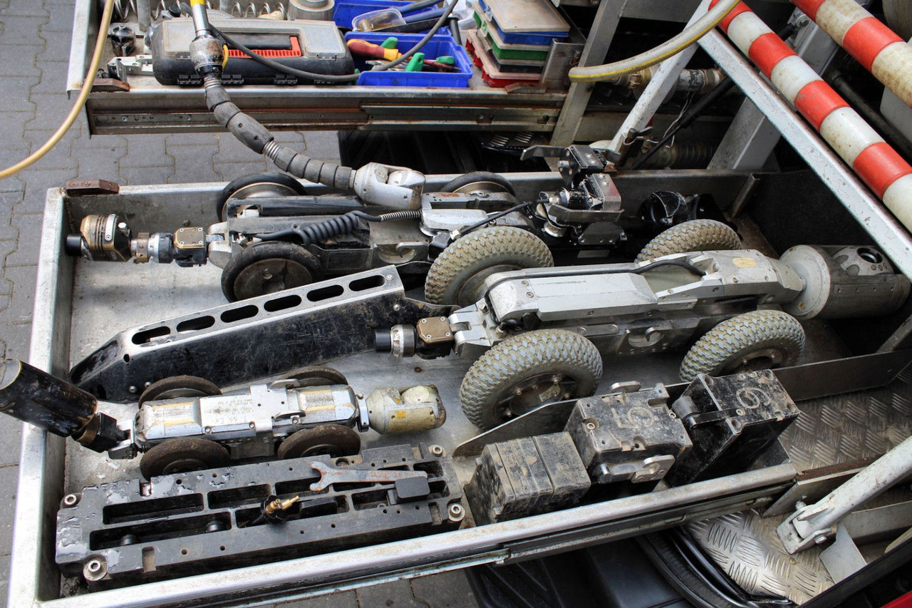 Vacuum truck Mercedes-Benz Sprinter 516 CDI IBAK Kanal-TV+1m³ HD-Spüler +3D: picture 8 Vacuum truck Mercedes-Benz Sprinter 516 CDI IBAK Kanal-TV+1m³ HD-Spüler +3D: picture 8