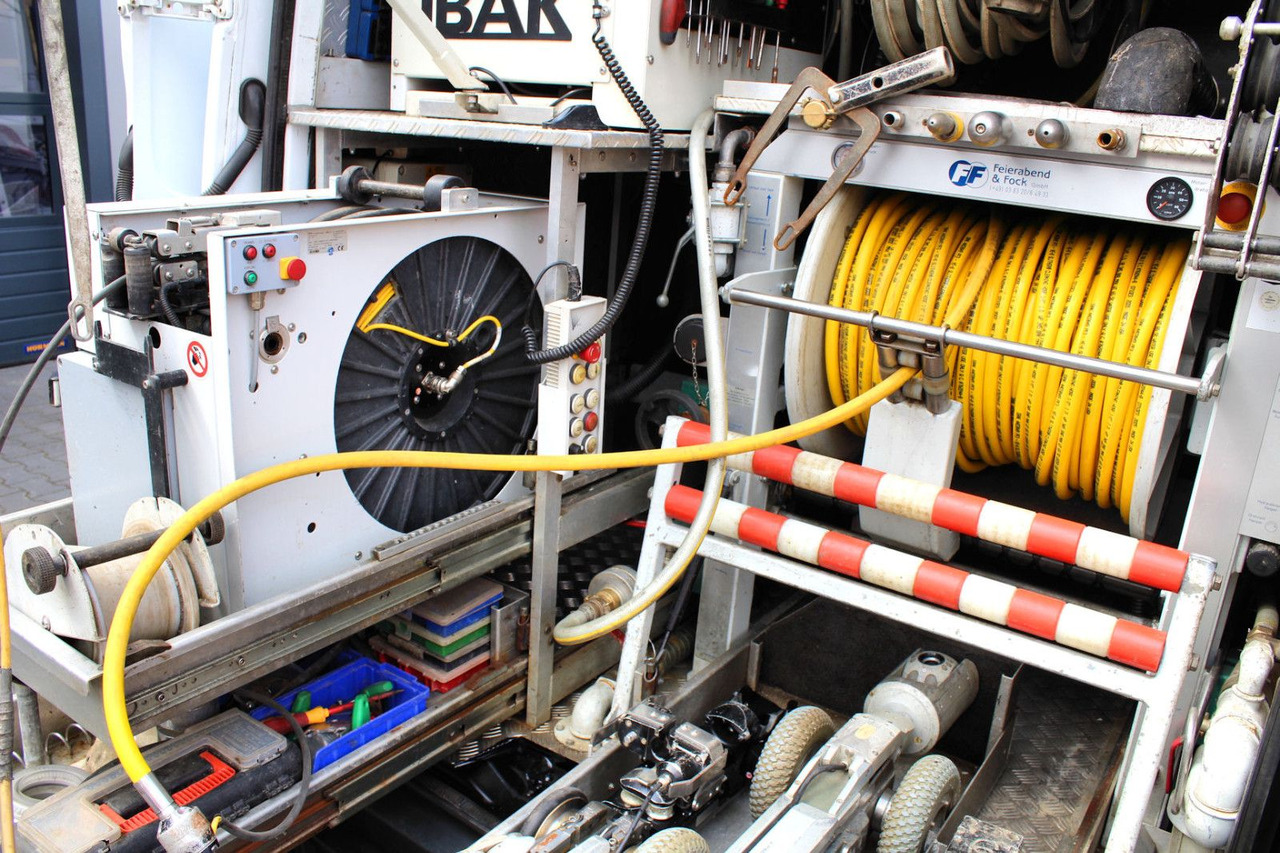 Vacuum truck Mercedes-Benz Sprinter 516 CDI IBAK Kanal-TV+1m³ HD-Spüler +3D: picture 10 Vacuum truck Mercedes-Benz Sprinter 516 CDI IBAK Kanal-TV+1m³ HD-Spüler +3D: picture 10