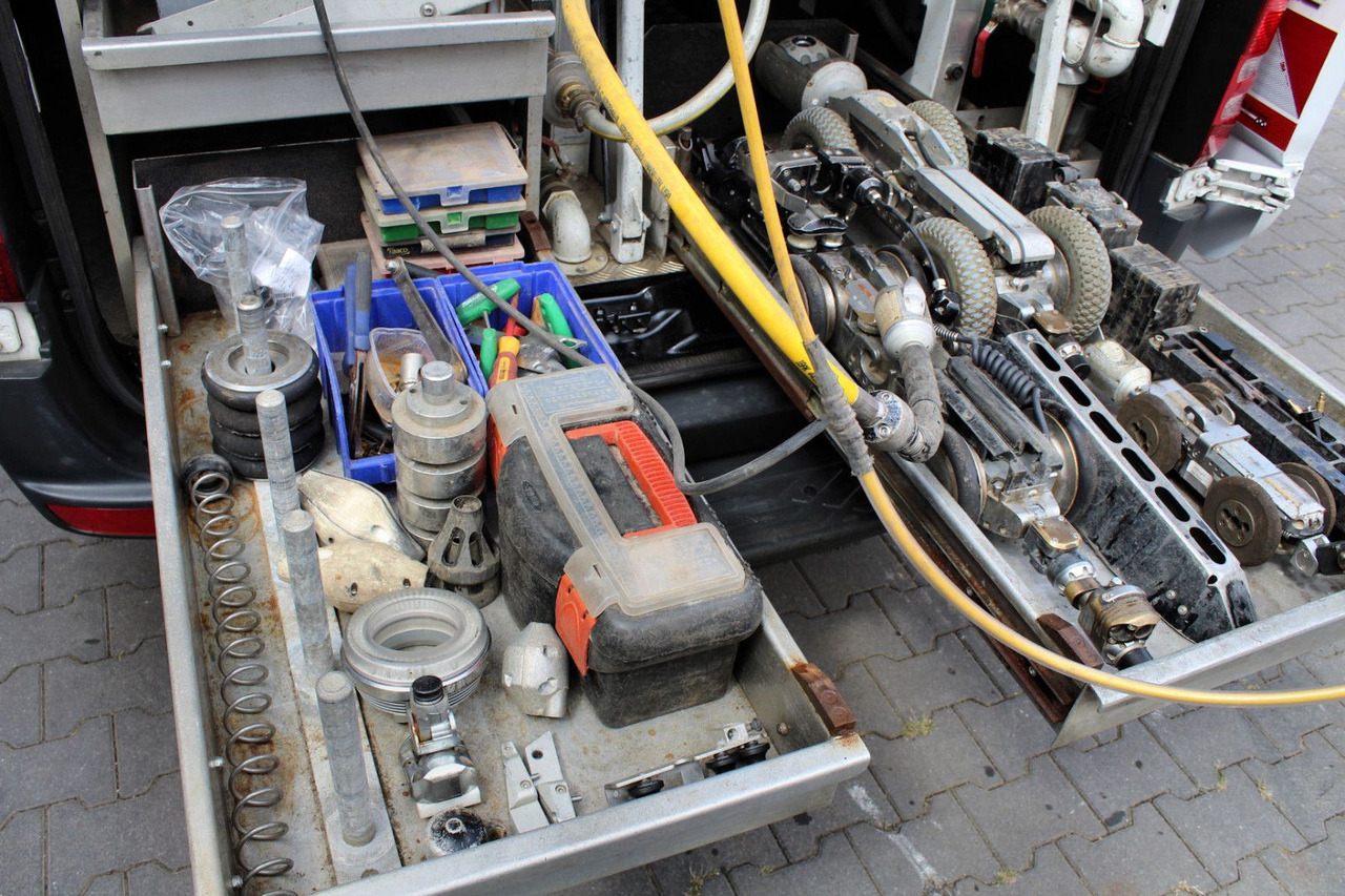 Vacuum truck Mercedes-Benz Sprinter 516 CDI IBAK Kanal-TV+1m³ HD-Spüler +3D: picture 9 Vacuum truck Mercedes-Benz Sprinter 516 CDI IBAK Kanal-TV+1m³ HD-Spüler +3D: picture 9