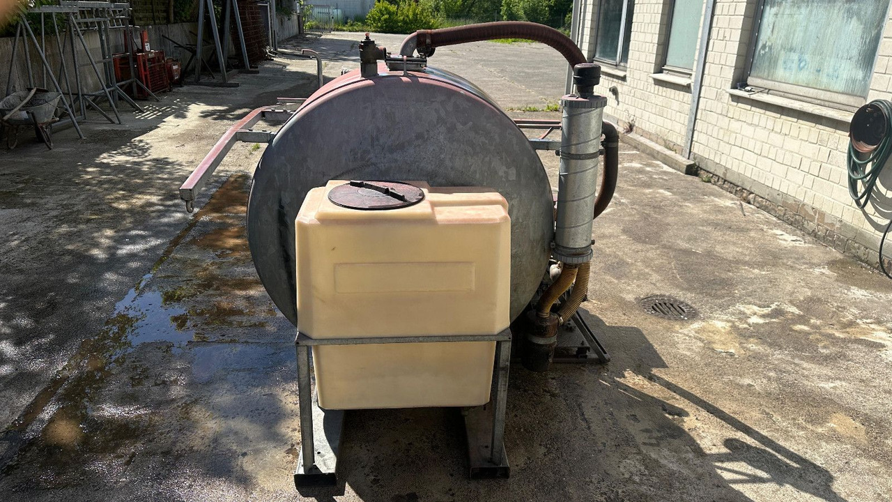 Saug-Druck fass Flexi + 2 Frisch-Wassertaschen - Vacuum truck: picture 4 Saug-Druck fass Flexi + 2 Frisch-Wassertaschen - Vacuum truck: picture 4