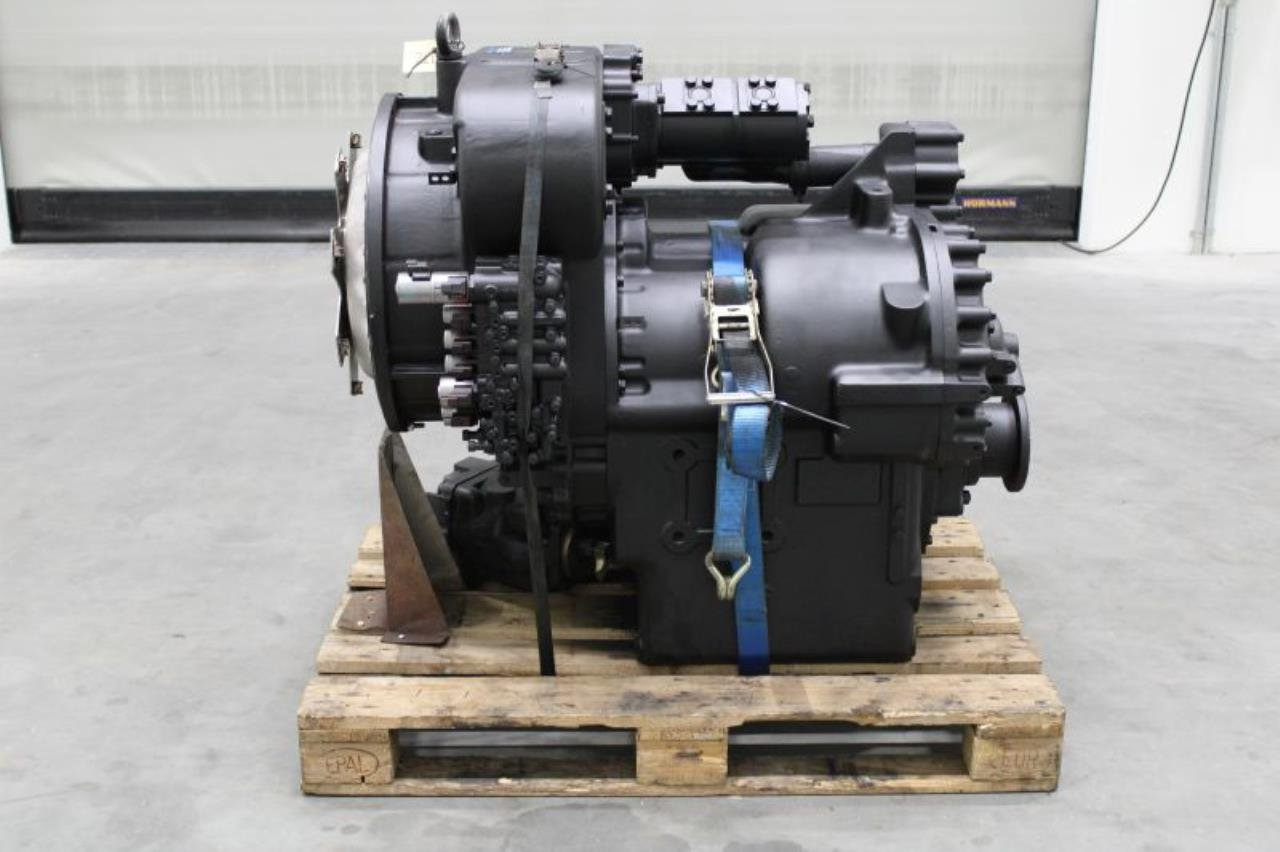 Dana 15.7TE 32418-81 - Transmission for Material handling equipment: picture 2 Dana 15.7TE 32418-81 - Transmission for Material handling equipment: picture 2