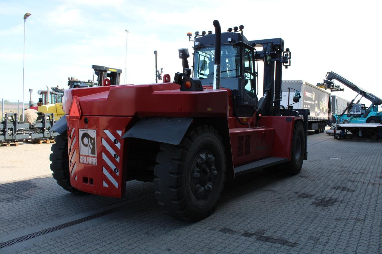 Kalmar DCG330-12 - Diesel forklift: picture 3 Kalmar DCG330-12 - Diesel forklift: picture 3
