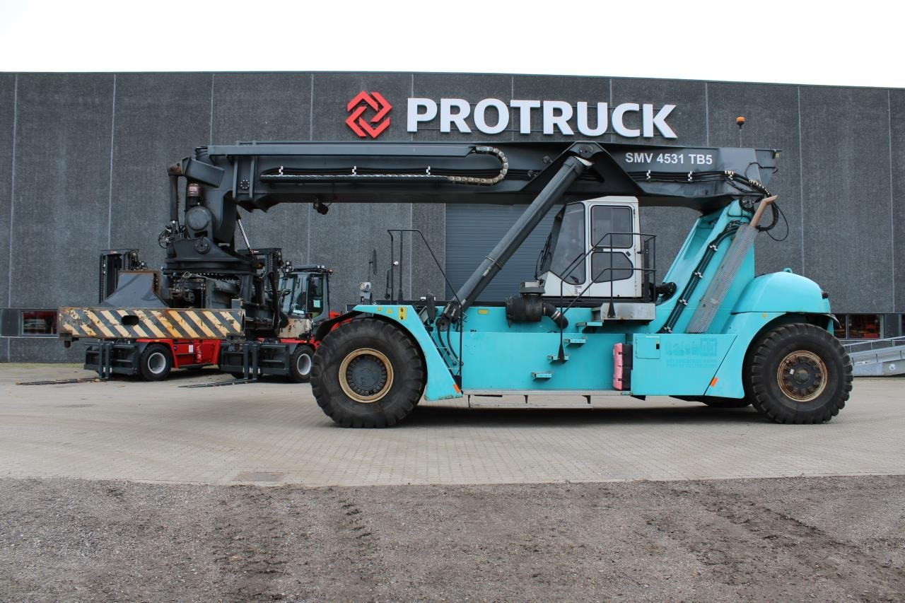 SMV 4531 TB5 - Reach stacker: picture 1 SMV 4531 TB5 - Reach stacker: picture 1