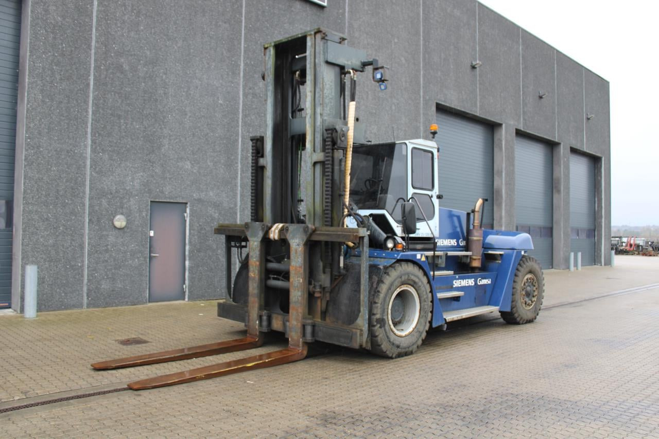 SMV SL25-1200 - Diesel forklift: picture 2 SMV SL25-1200 - Diesel forklift: picture 2
