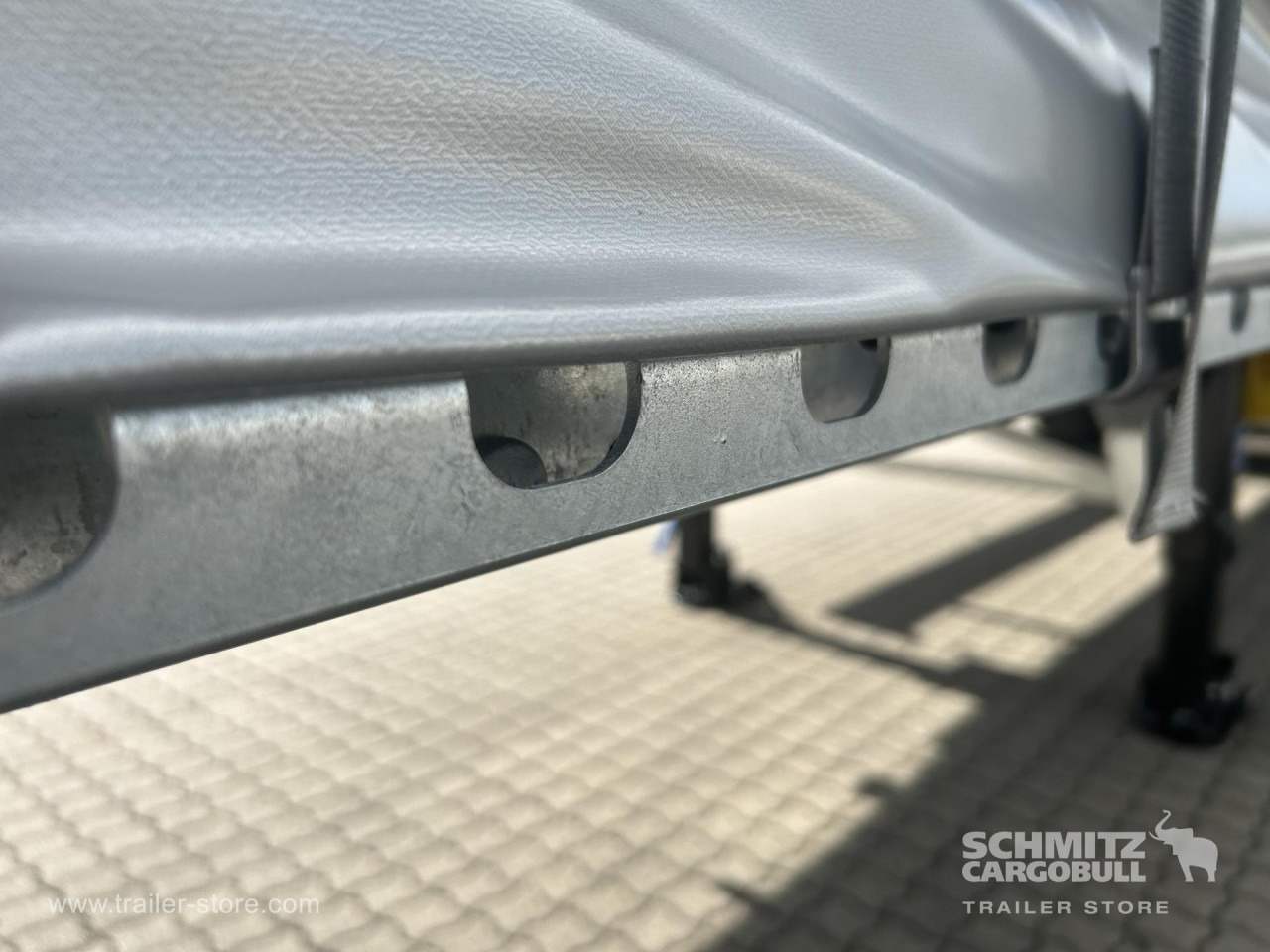 SCHMITZ Auflieger Curtainsider Mega - Curtainsider semi-trailer: picture 5 SCHMITZ Auflieger Curtainsider Mega - Curtainsider semi-trailer: picture 5
