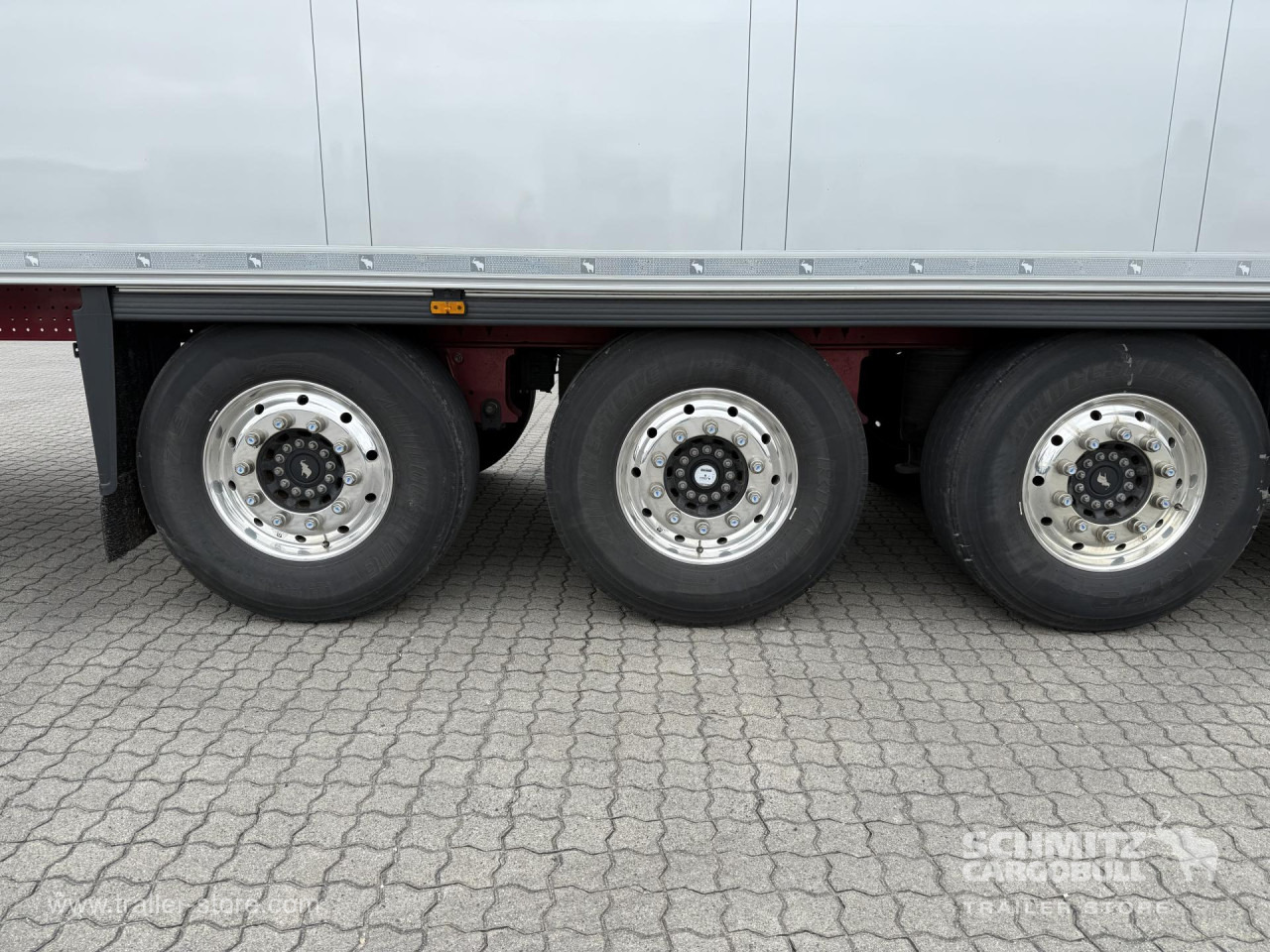 SCHMITZ Auflieger Tiefkühler Multitemp - Isothermal semi-trailer: picture 3 SCHMITZ Auflieger Tiefkühler Multitemp - Isothermal semi-trailer: picture 3