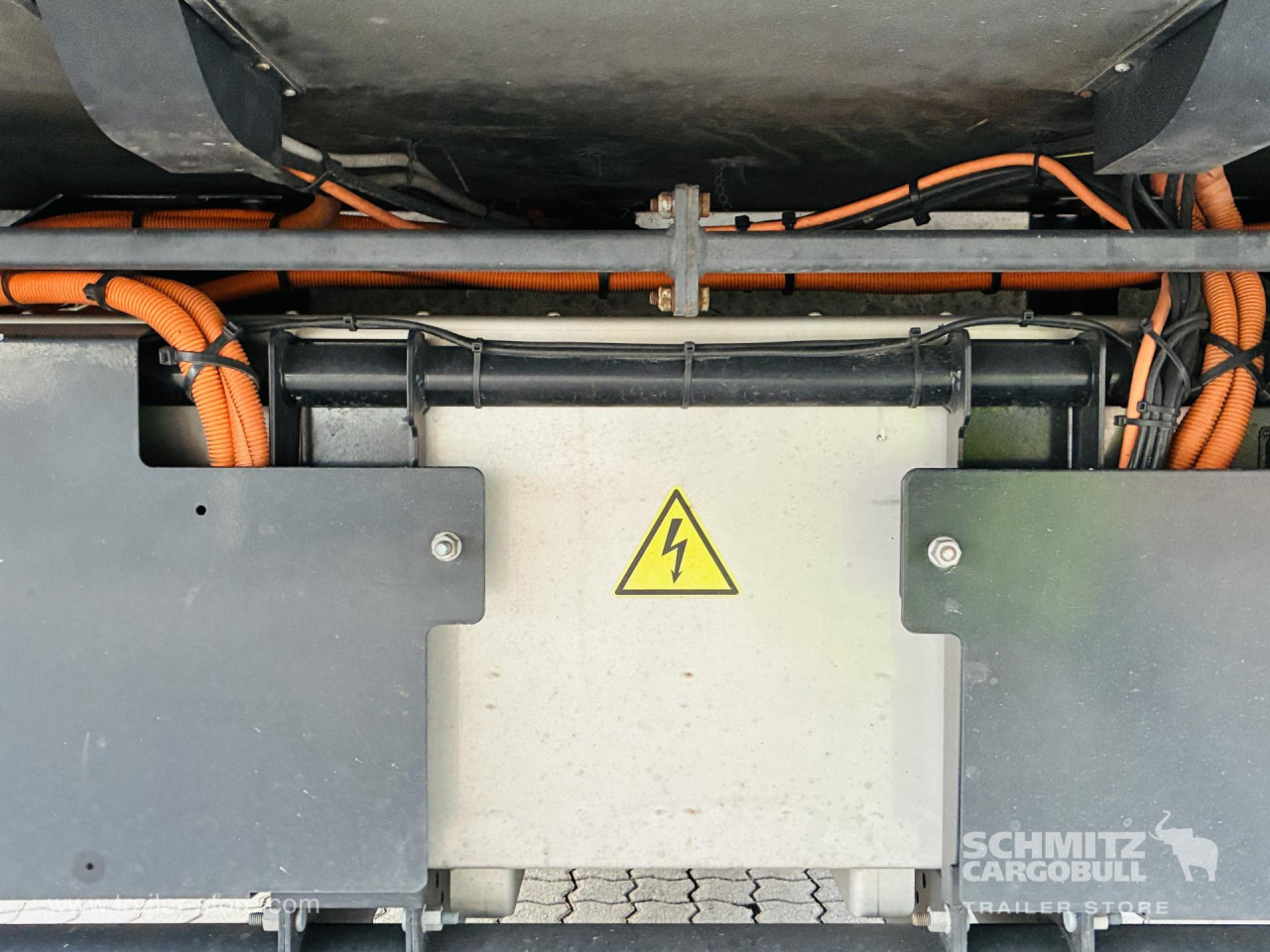 SCHMITZ Auflieger Tiefkühler Multitemp Taillift - Isothermal semi-trailer: picture 2 SCHMITZ Auflieger Tiefkühler Multitemp Taillift - Isothermal semi-trailer: picture 2