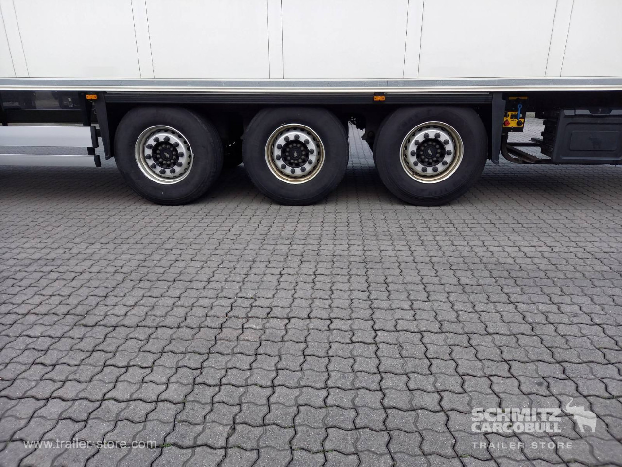 SCHMITZ Auflieger Tiefkühler Standard Double deck - Isothermal semi-trailer: picture 5 SCHMITZ Auflieger Tiefkühler Standard Double deck - Isothermal semi-trailer: picture 5