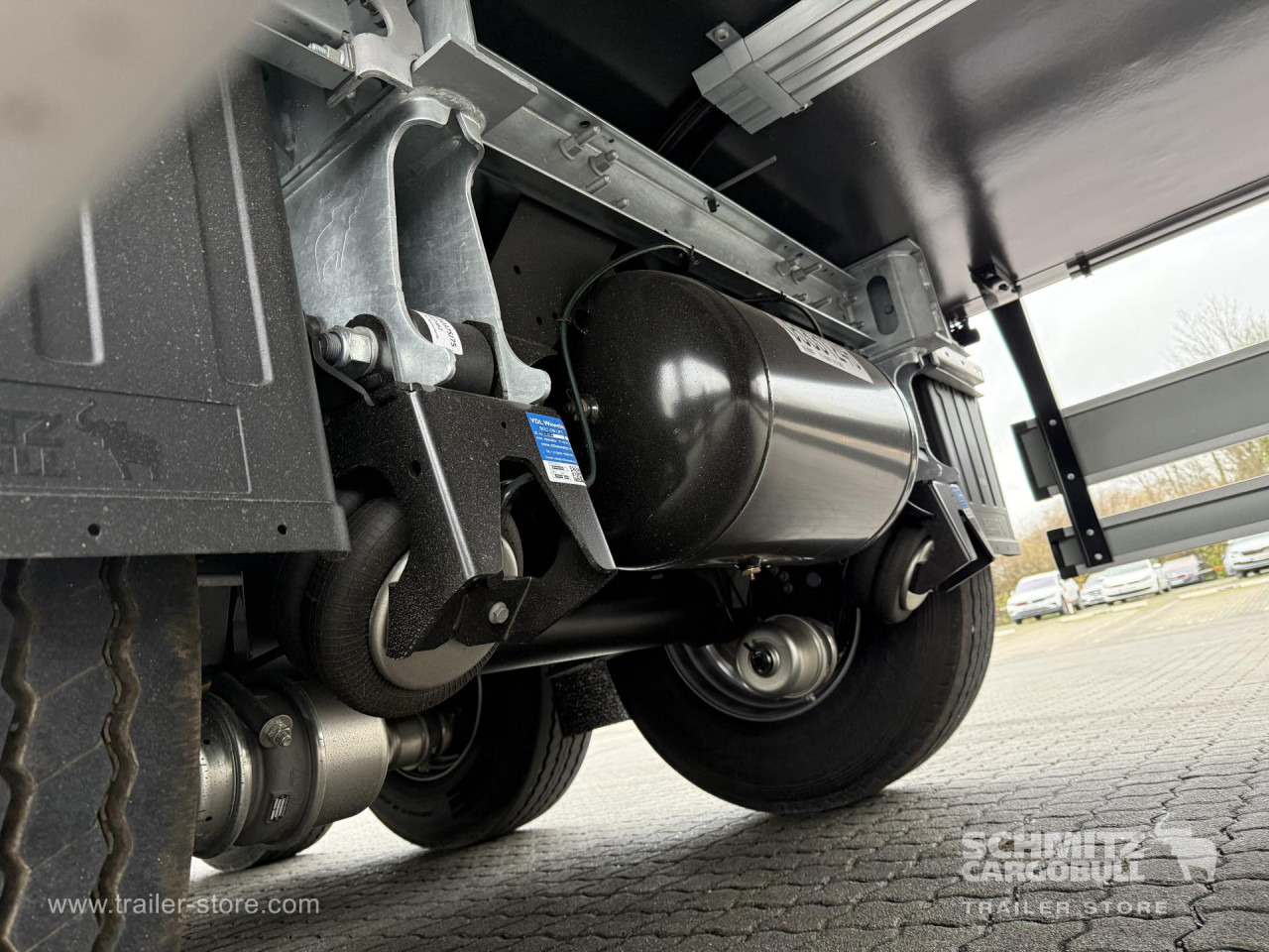 New Isothermal semi-trailer SCHMITZ Auflieger Tiefkühler Standard Double deck: picture 7