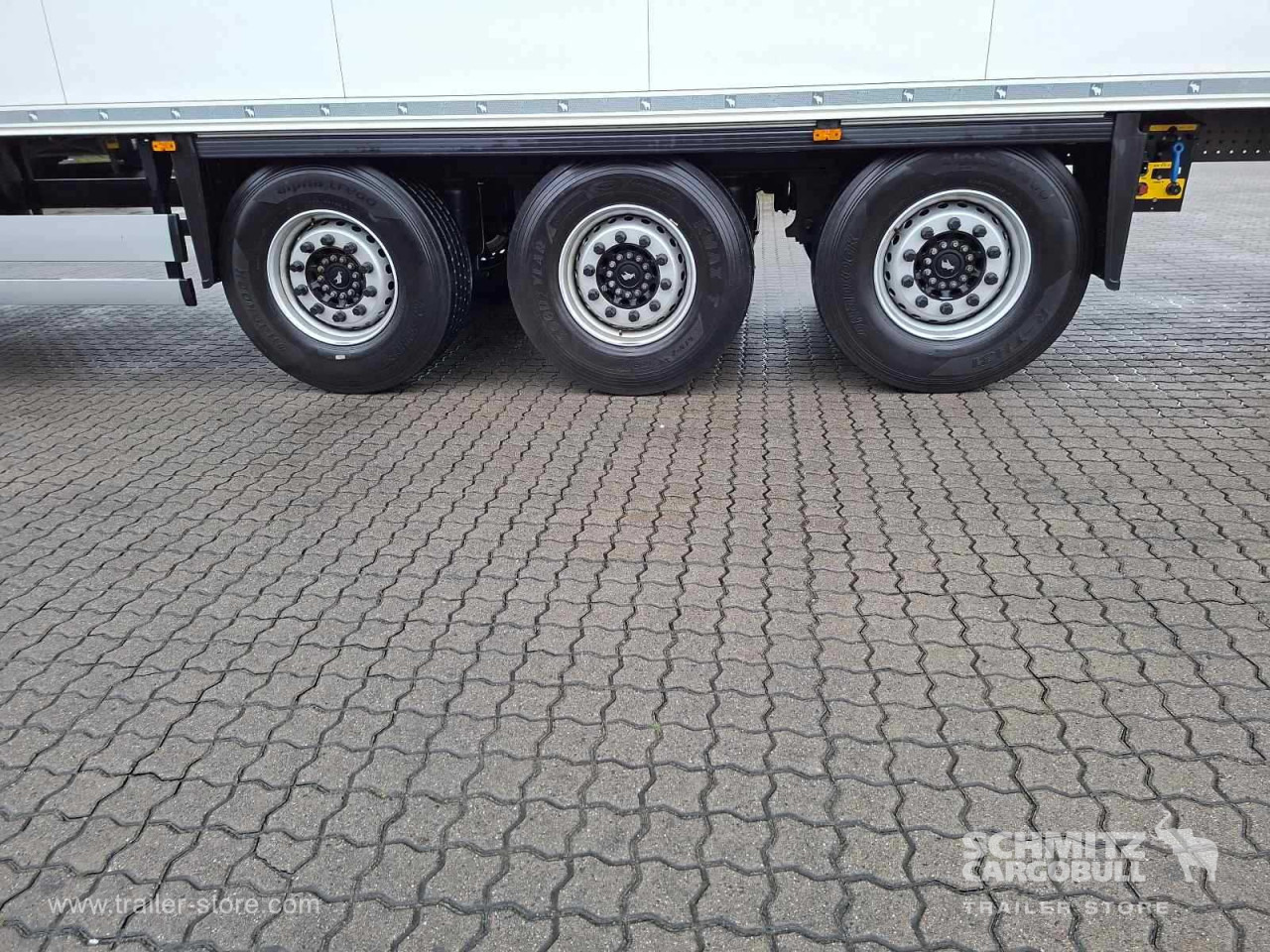 SCHMITZ Auflieger Tiefkühler Standard - Isothermal semi-trailer: picture 2 SCHMITZ Auflieger Tiefkühler Standard - Isothermal semi-trailer: picture 2