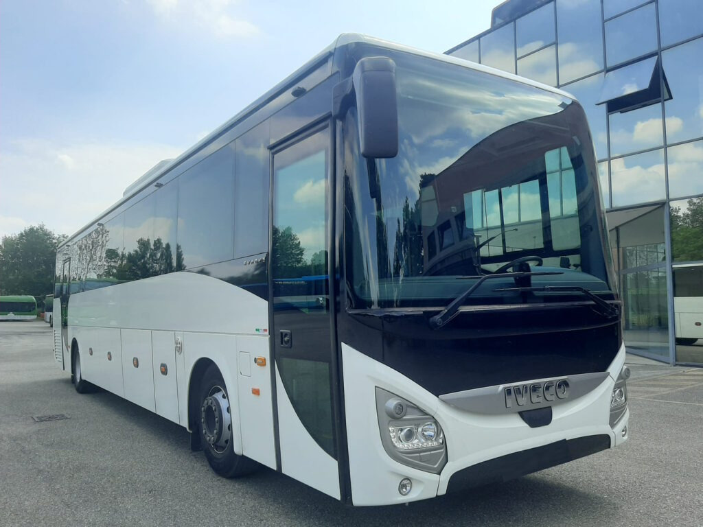 N.1 Iveco Evadys – Anno 2019 - Coach: picture 1 N.1 Iveco Evadys – Anno 2019 - Coach: picture 1