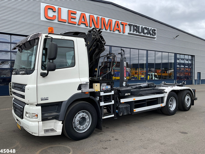 DAF FAN 85 CF 360 Euro 5 Hiab 12 Tonmeter laadkraan - Hook lift truck, Crane truck: picture 2 DAF FAN 85 CF 360 Euro 5 Hiab 12 Tonmeter laadkraan - Hook lift truck, Crane truck: picture 2