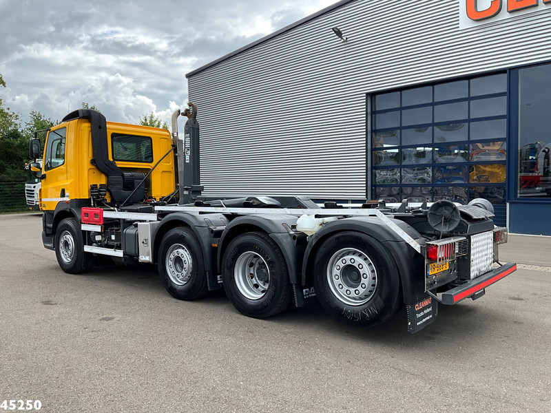 DAF FAQ 85 CF 410 8x2 Hiab 26 Ton haakarmsysteem Just 255.550 km! - Hook lift truck: picture 2 DAF FAQ 85 CF 410 8x2 Hiab 26 Ton haakarmsysteem Just 255.550 km! - Hook lift truck: picture 2