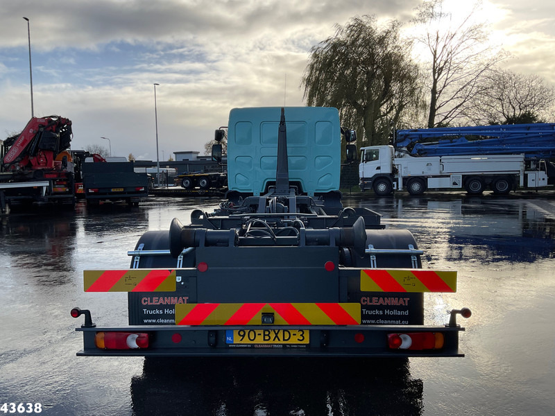 DAF LF 180 Euro 6 14 Ton haakarmsysteem - Hook lift truck: picture 3 DAF LF 180 Euro 6 14 Ton haakarmsysteem - Hook lift truck: picture 3