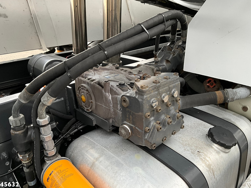 Mercedes-Benz Antos 2833 Euro 6 DHM kolkenzuiger Just 123.687 km! leasing Mercedes-Benz Antos 2833 Euro 6 DHM kolkenzuiger Just 123.687 km!: picture 16