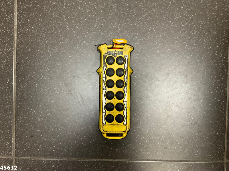 Mercedes-Benz Antos 2833 Euro 6 DHM kolkenzuiger Just 123.687 km! leasing Mercedes-Benz Antos 2833 Euro 6 DHM kolkenzuiger Just 123.687 km!: picture 19