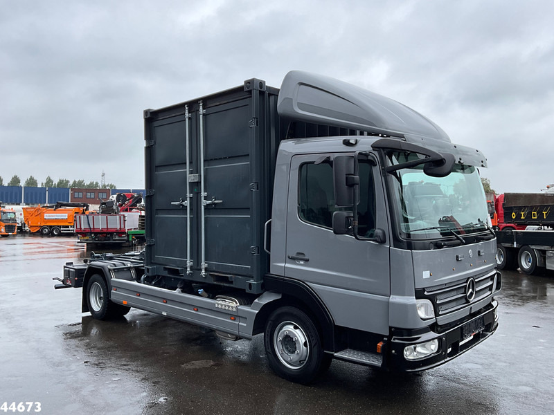 Mercedes-Benz Atego 816 Euro 5, 3 Ton haakarmsysteem - Hook lift truck: picture 5 Mercedes-Benz Atego 816 Euro 5, 3 Ton haakarmsysteem - Hook lift truck: picture 5
