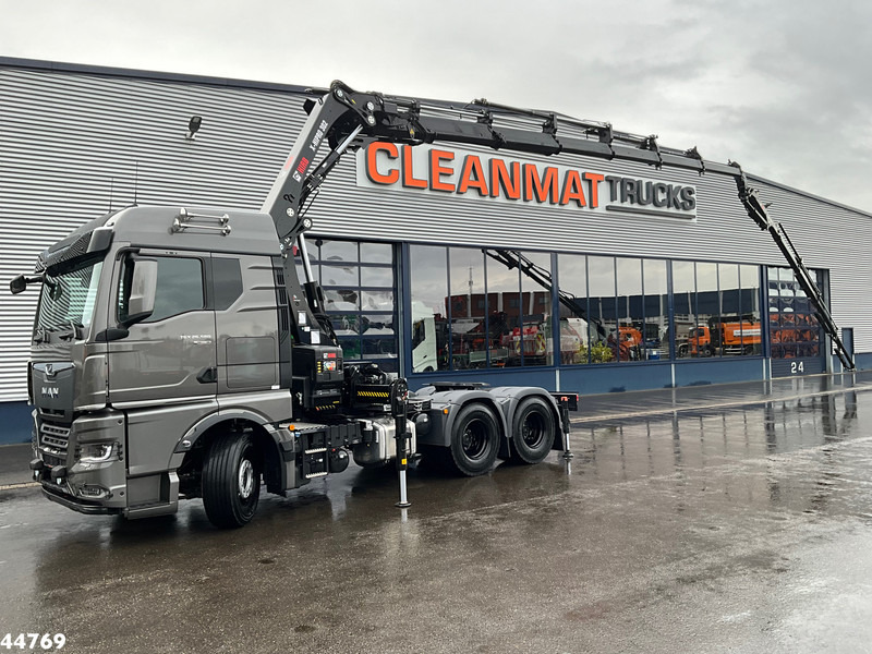 MAN TGX 26.580 6x4 Euro 6 Retarder Hiab 30 Tonmeter laadkraan + Fly-jib New and Unused! - Tractor truck: picture 1 MAN TGX 26.580 6x4 Euro 6 Retarder Hiab 30 Tonmeter laadkraan + Fly-jib New and Unused! - Tractor truck: picture 1