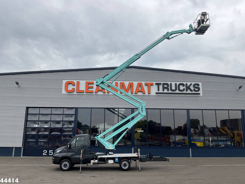 Iveco Daily 35S12 20 Meter hoogwerker + JIB Just 6.039 km! - Truck: picture 1 Iveco Daily 35S12 20 Meter hoogwerker + JIB Just 6.039 km! - Truck: picture 1