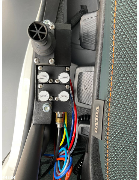 New Hook lift truck Volvo FE 350 6x2 Hyvalift 20 Ton haakarmsysteem NEW & UNUSED!: picture 9 New Hook lift truck Volvo FE 350 6x2 Hyvalift 20 Ton haakarmsysteem NEW & UNUSED!: picture 9